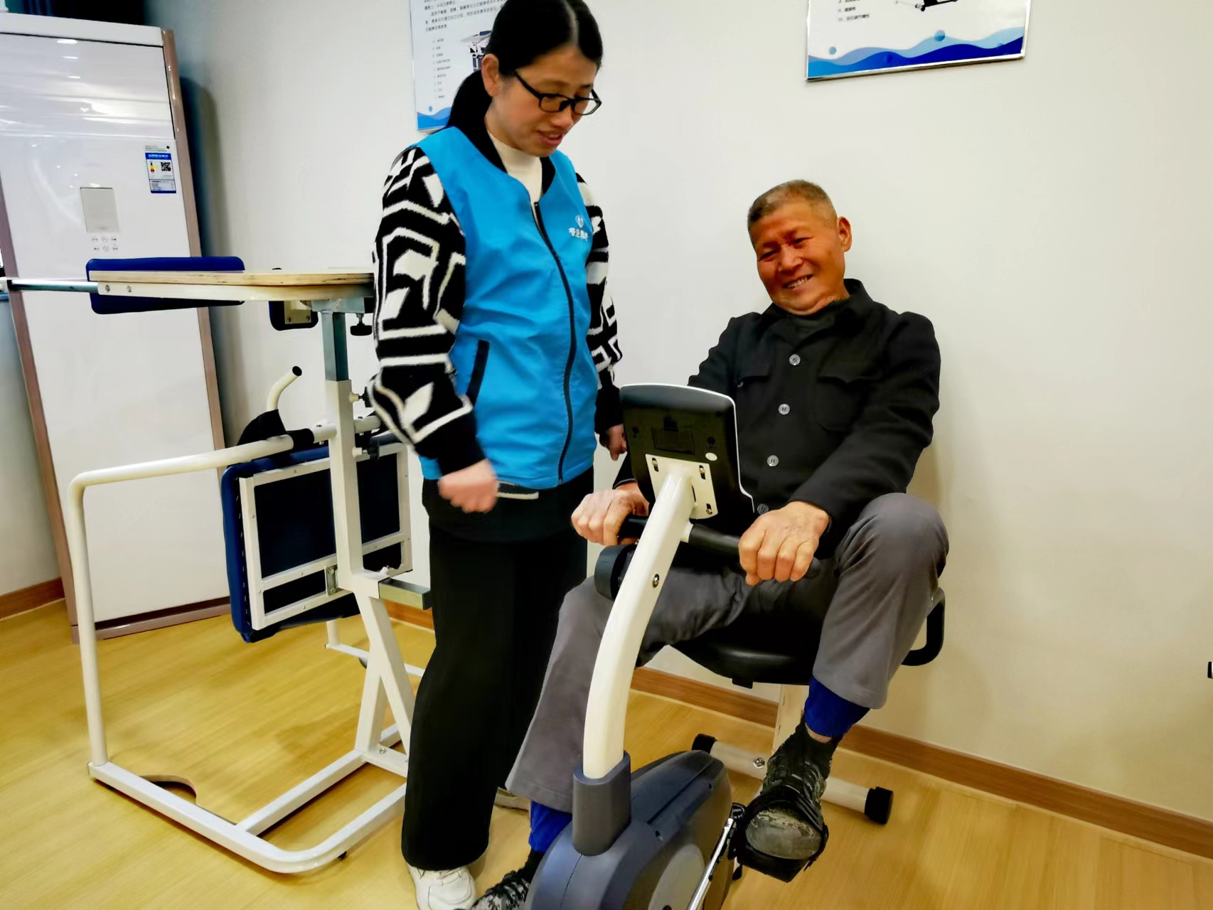 设有养老床位60张！成都市首个社区养老服务综合体开放运营(图1)